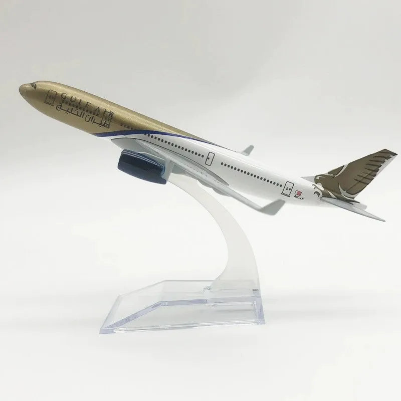 Scale 1:400 Metal Aircraft Replica Gulf Air A330 Airplane Diecast Model Aviation Plane Collectible Toys for Boys
