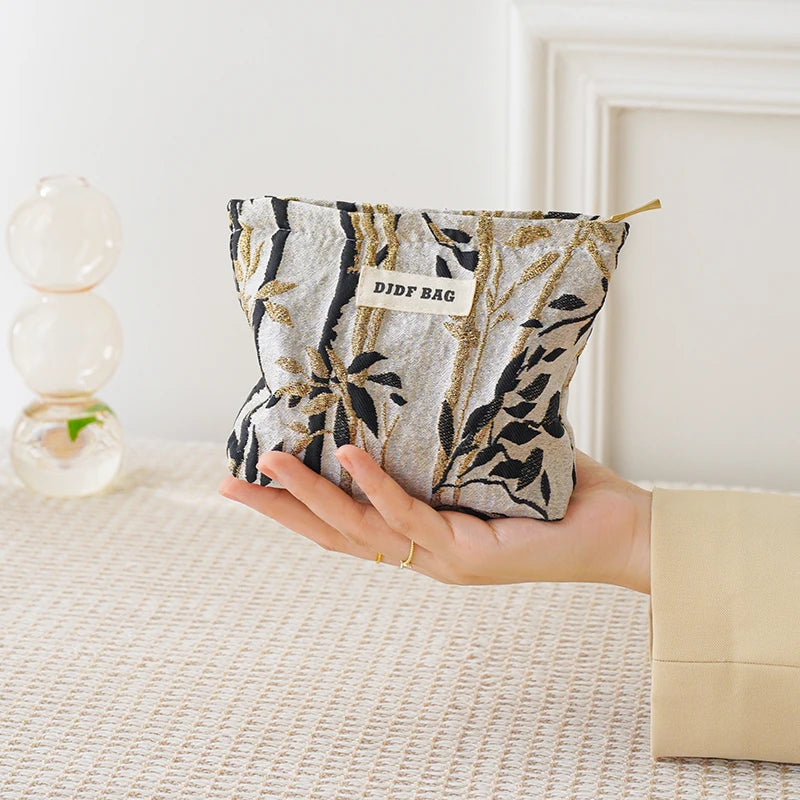 Women's Makeup Bag Noble Printed Gold Flowers Large Capacity Lipstick Air Cushion Storage Bag Portable Travel Toiletry Bag
