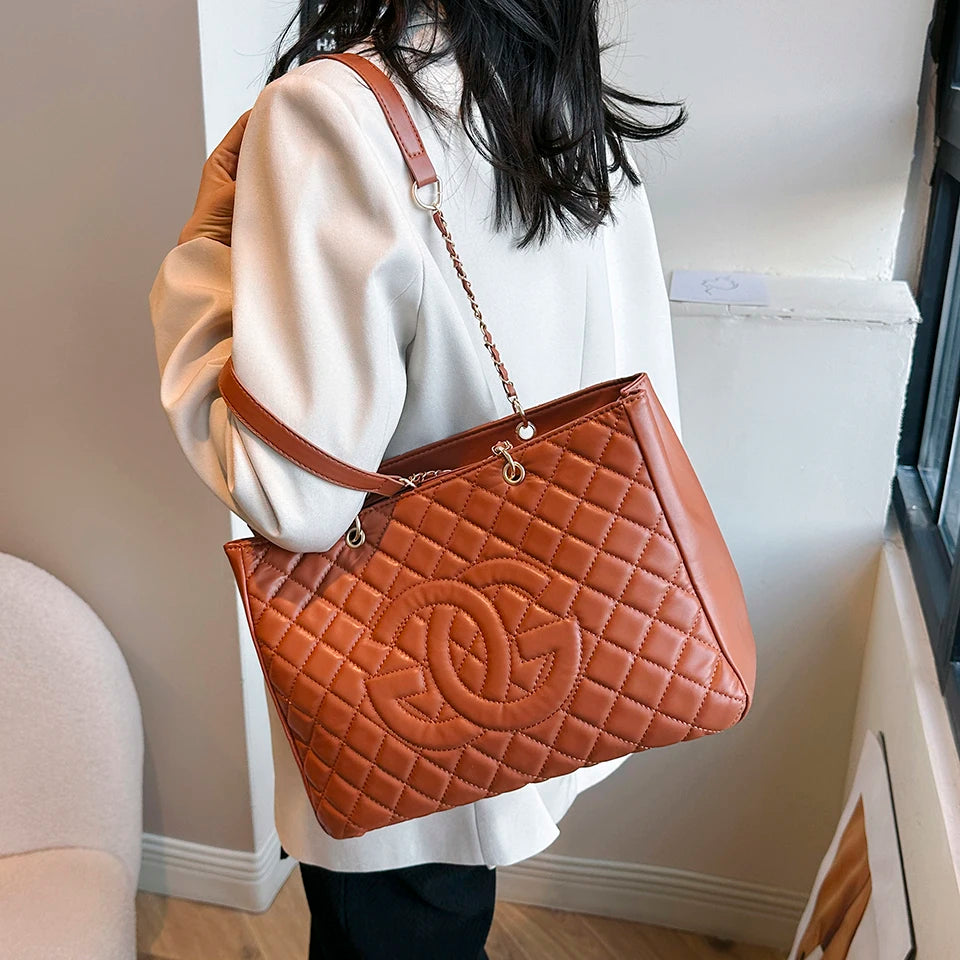 Paris Fashion Zipper Shoulder Bag Women's High-Quality Leather Crossbody Bag Classic And Trendy Handbag