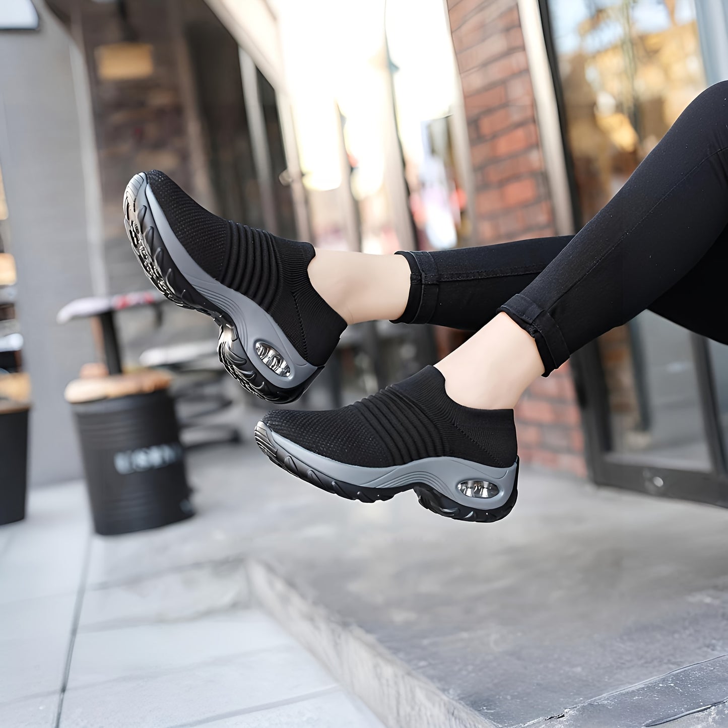 حذاء رياضي نسائي خفيف الوزن ذو نعل سميك ومبطن بالهواء، حذاء جري شبكي منخفض الارتفاع، حذاء نسائي