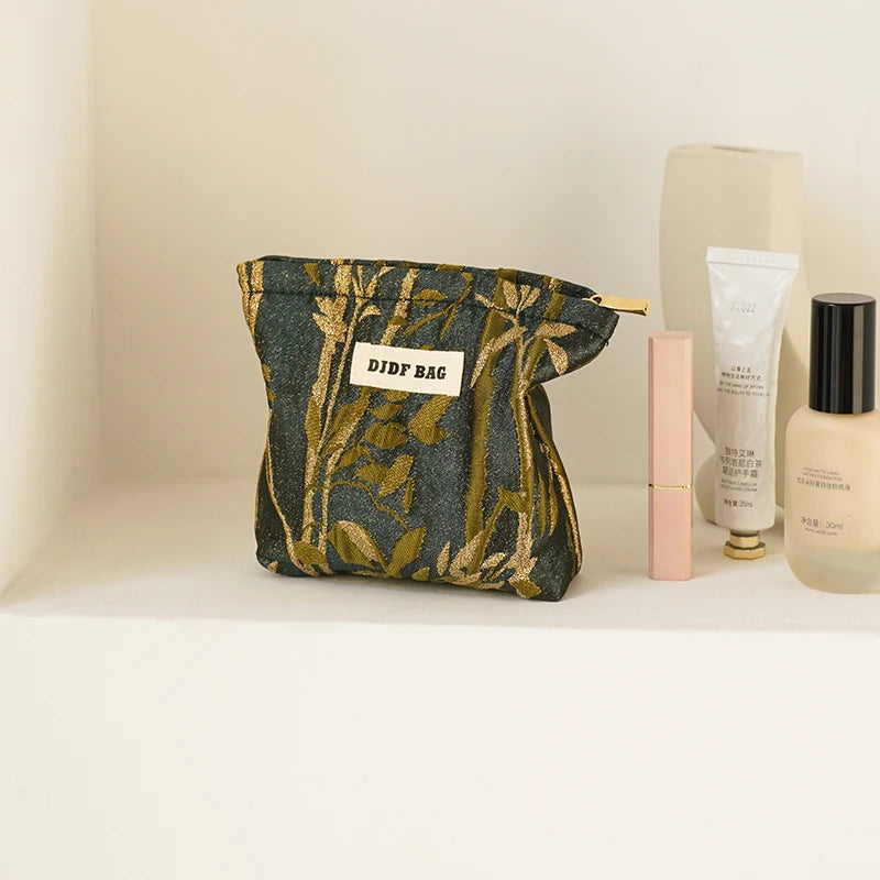 Women's Makeup Bag Noble Printed Gold Flowers Large Capacity Lipstick Air Cushion Storage Bag Portable Travel Toiletry Bag