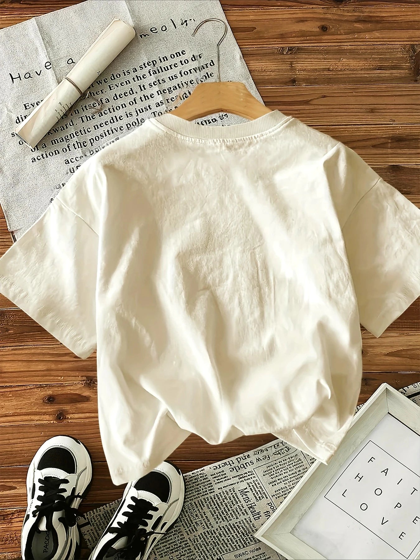 Women's Casual Short Sleeve Crew Neck T-Shirt Vibrant Floral Print with Flowers on Soft Fabric for Summer Fashion Ladies TShirts