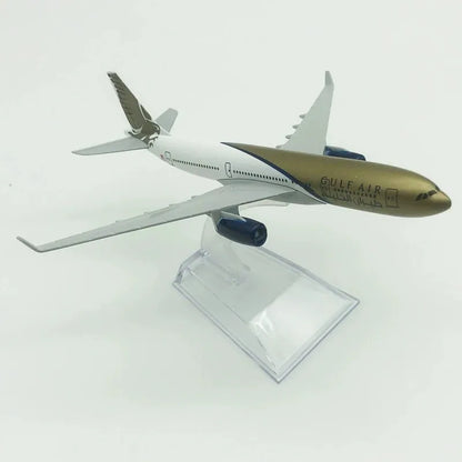 Scale 1:400 Metal Aircraft Replica Gulf Air A330 Airplane Diecast Model Aviation Plane Collectible Toys for Boys