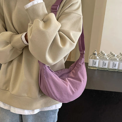 Women Fashion Cloud Shoulder Bag Solid Color Crossbody Crescent Bag Stylish Crossbody Bag Adjustable Strap for Vacation Party