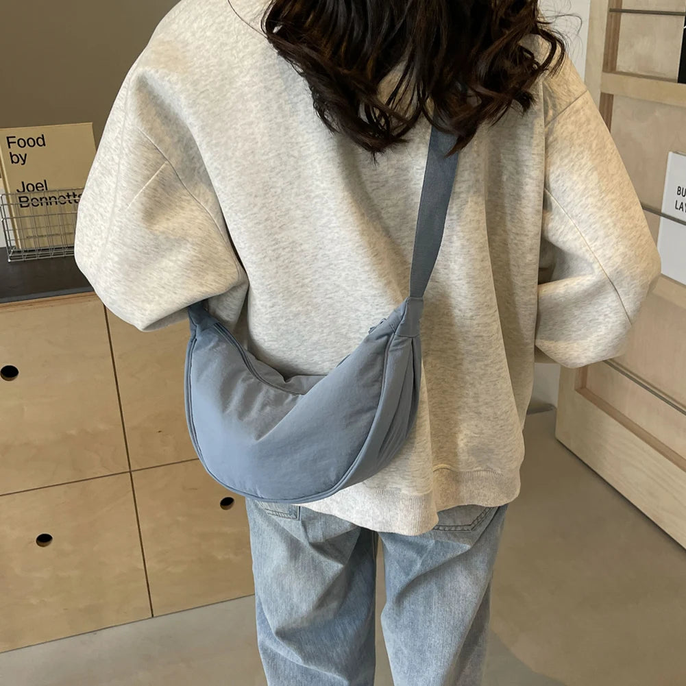 Women Fashion Cloud Shoulder Bag Solid Color Crossbody Crescent Bag Stylish Crossbody Bag Adjustable Strap for Vacation Party