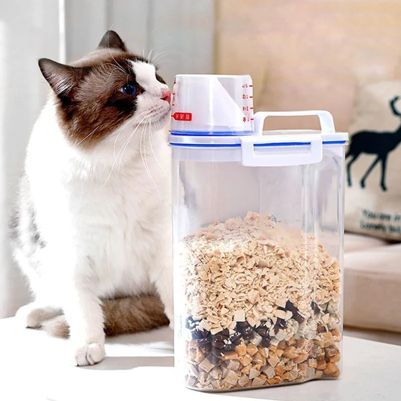 1.5kg/2kg Dog Cat Food Storage Container Plastic Pail With Measuring Cup Airtight Moisture Proof Pet Supplies Kitchen Jar