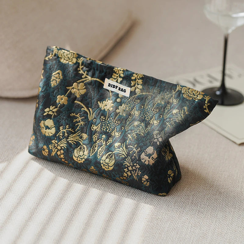 Women's Makeup Bag Noble Printed Gold Flowers Large Capacity Lipstick Air Cushion Storage Bag Portable Travel Toiletry Bag