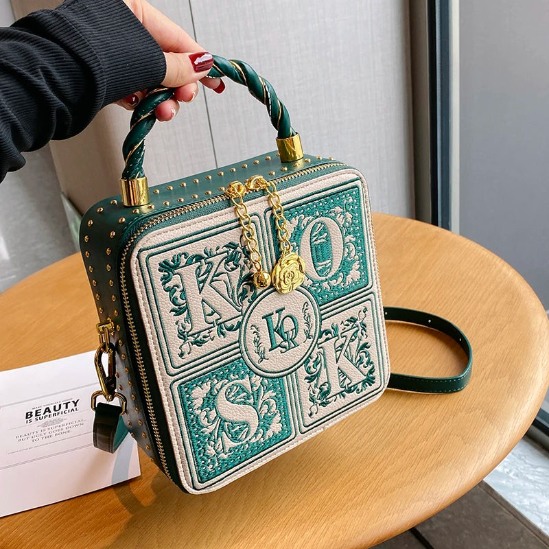 Popular Bags 2024 New Women's Bags Hot Sale Messenger Bag Autumn/winter Niche Design Handbag Square Bag Box Bag Shoulder Bag