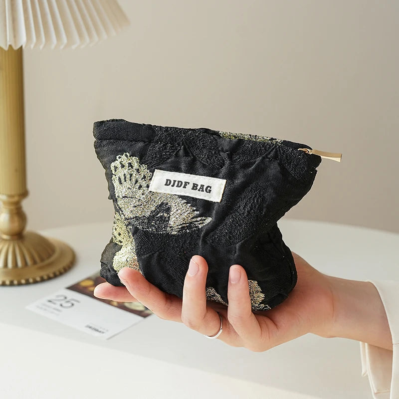 Women's Makeup Bag Noble Printed Gold Flowers Large Capacity Lipstick Air Cushion Storage Bag Portable Travel Toiletry Bag