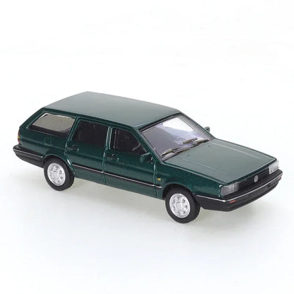 XCARTOYS Miniature Model Alloy Diecast Automotive Model 1/64 SANTANA Wagon Y22-01 Car Kids Xmas Gift Toys for Boys