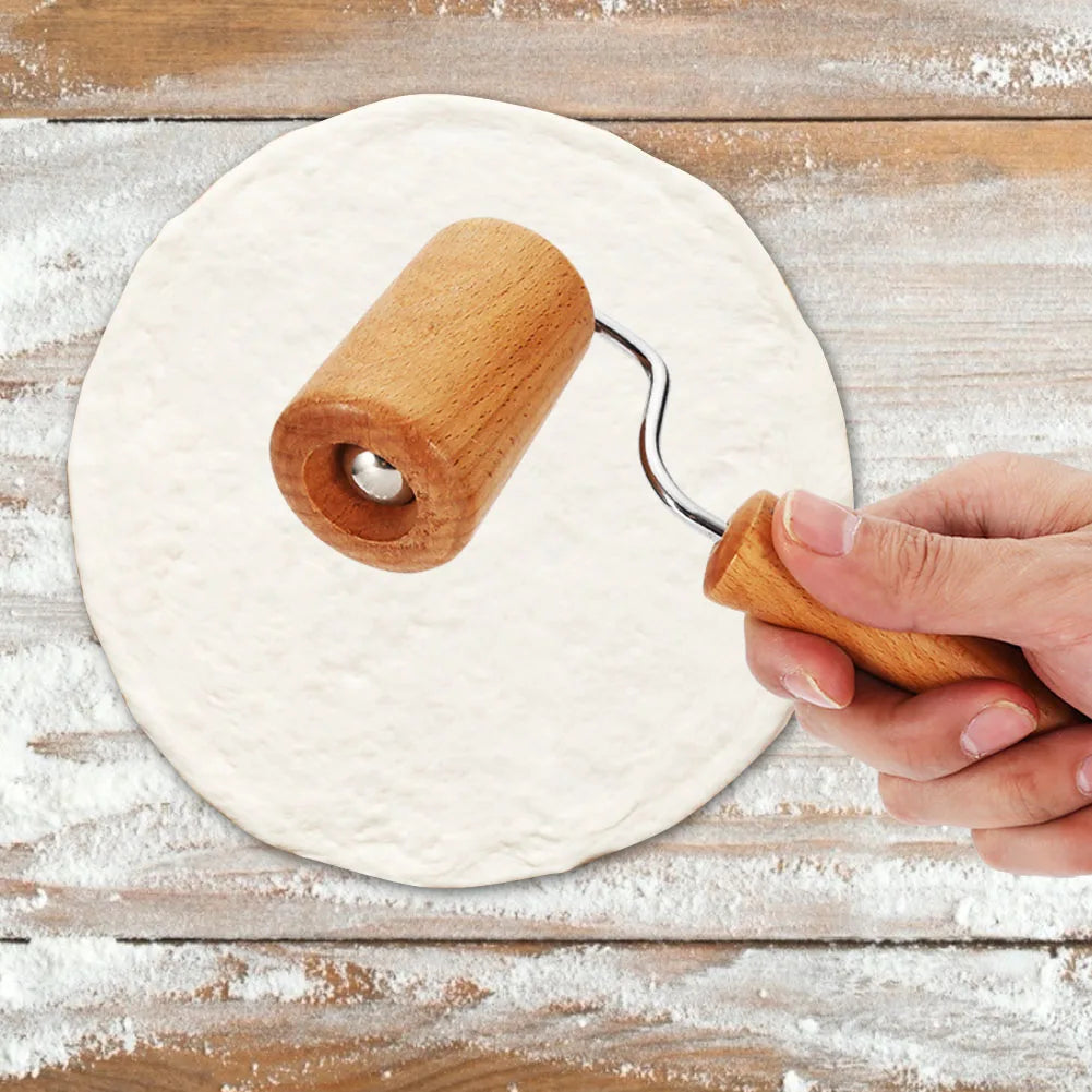 Wooden Pastry Dough Roller Easy To Use Smooth Baking Roller For Rolling Out Even Crusts/Pizza Crusts / Other Baking Tools