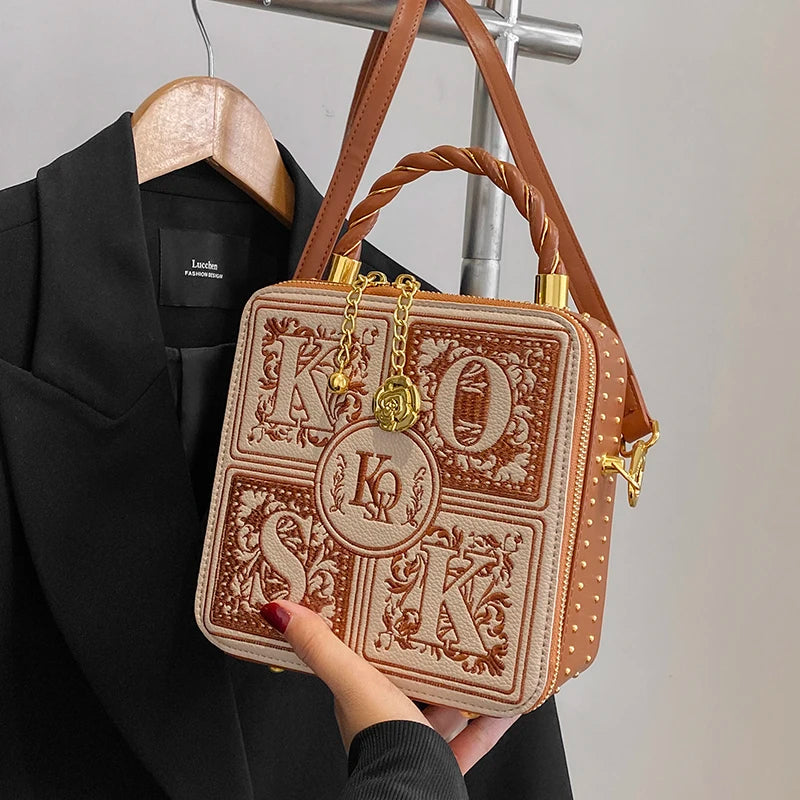 Popular Bags 2024 New Women's Bags Hot Sale Messenger Bag Autumn/winter Niche Design Handbag Square Bag Box Bag Shoulder Bag