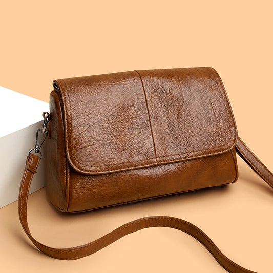 Retro Oil Wax Leather Crossbody Bag, with a Textured and Vintage Feel, Simple and Elegant Flap Design, and Adjustable Shoulder Strap. Suitable for Daily Commuting and Shopping, It Can Hold Small Items Such as Mobile Phones an