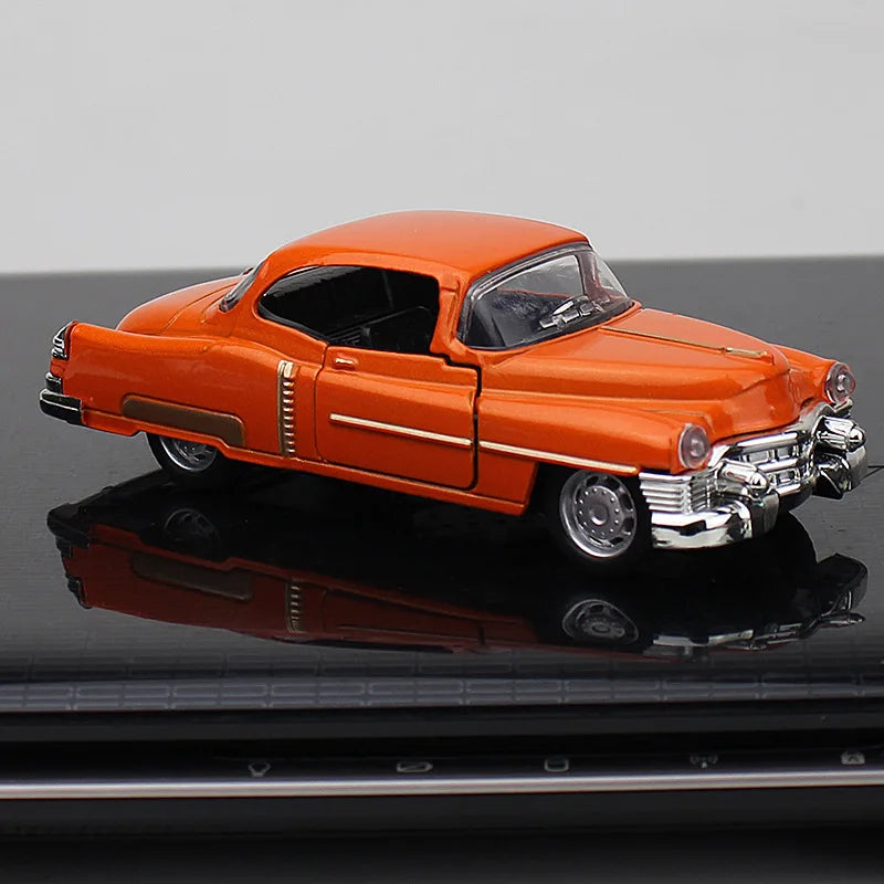 1:32 Cadillac Alloy Diecast Vintage Car Model Classic Pull Back Car Miniature Vehicle Simulate Car Ornaments Collection Toys car