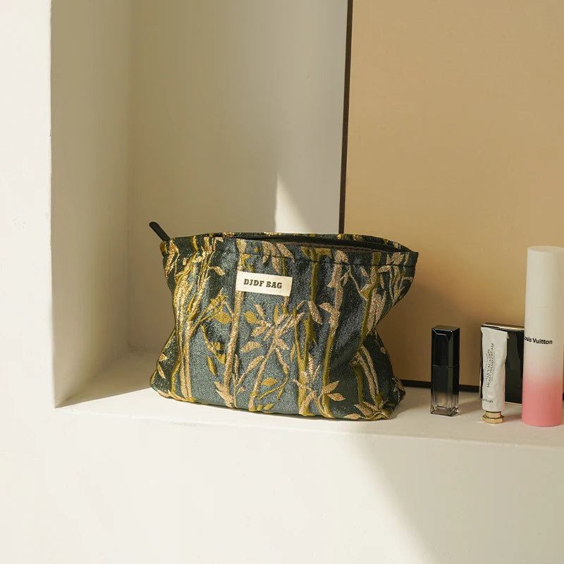 Women's Makeup Bag Noble Printed Gold Flowers Large Capacity Lipstick Air Cushion Storage Bag Portable Travel Toiletry Bag