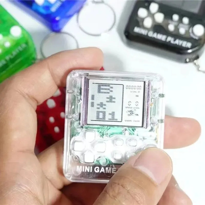 Mini Classic Video Game Machine Keychain Alloy Games Keyrings Souvenir Handbag Key Chains Keyring Jewelry Accessories Gifts