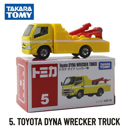 Takara Tomy Tomica Classic 1-30, NISSAN KICKS Scale Car Model Replica Collection Xmas Gift Toys for Boys