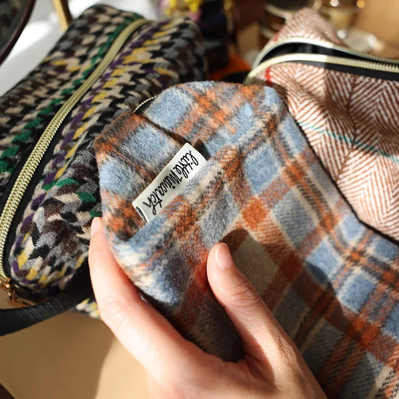 Plaid woolen cosmetic bag multifunctional portable large storage bag small fresh portable three-dimensional toiletry bag
