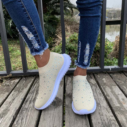 حذاء رياضي نسائي خفيف الوزن برباط منخفض من الأعلى، مصنوع من شبكة ملونة قابلة للتنفس